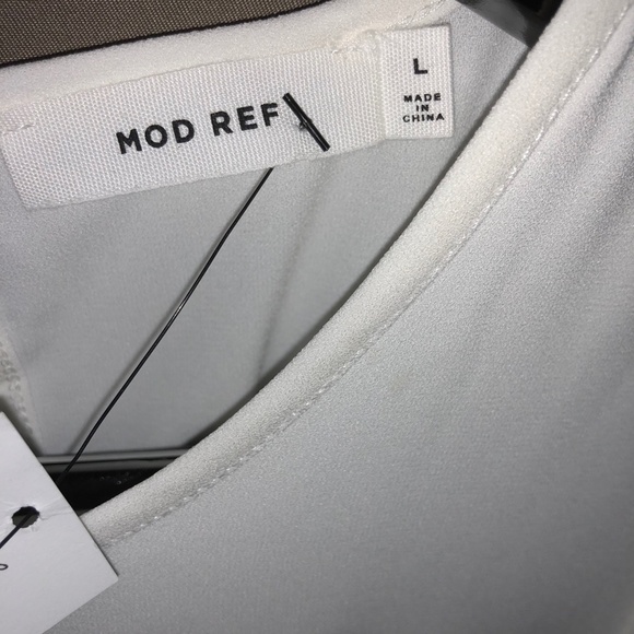 Wide Leg White Jumpsuit With Cutout Back NWT Size Large Brand Mod Ref - Picture 9 of 11